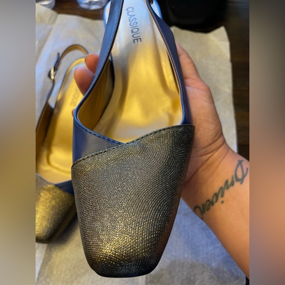 Navy Blue Classique Shoes - Picture 6 of 7